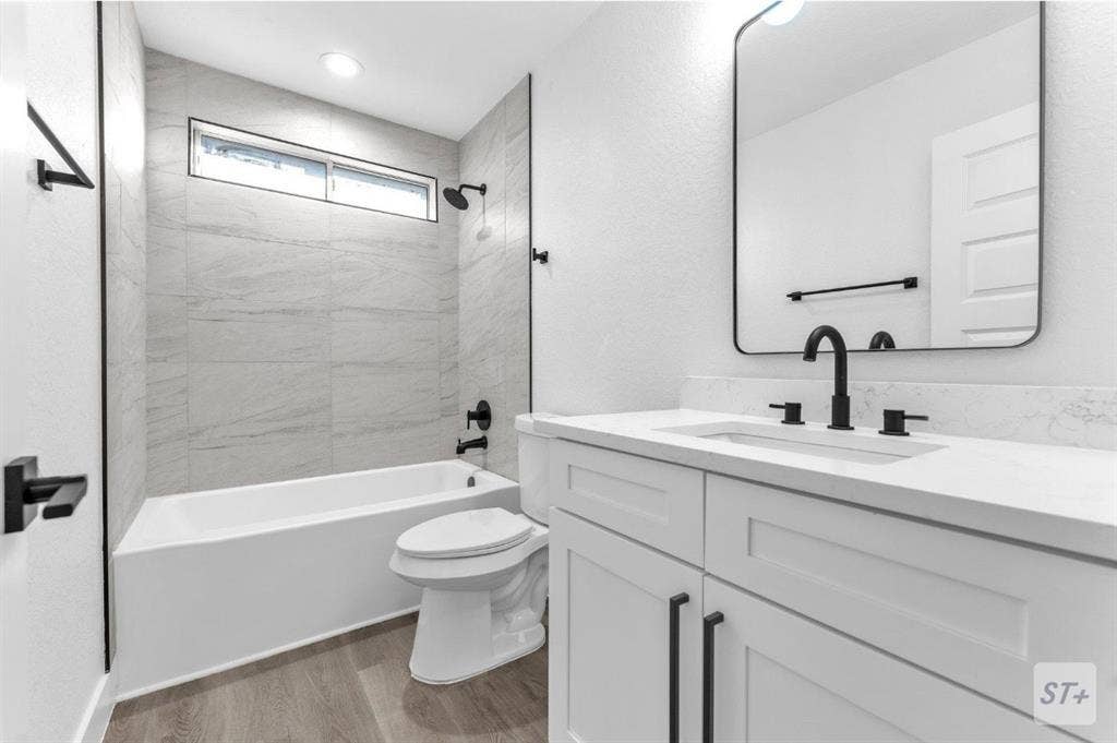 Rooms available near Sea World