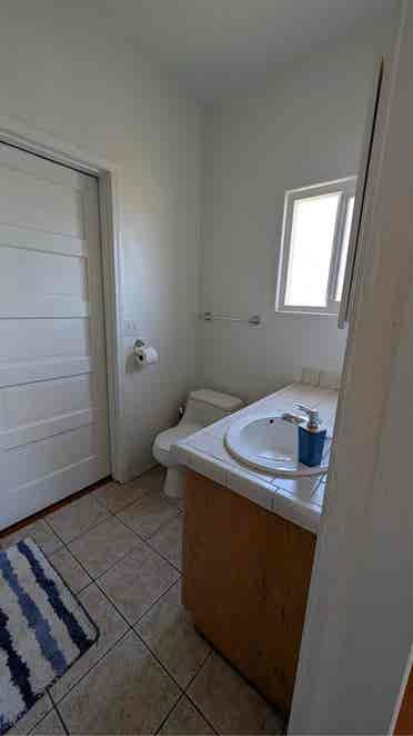 Silverton OR room for rent