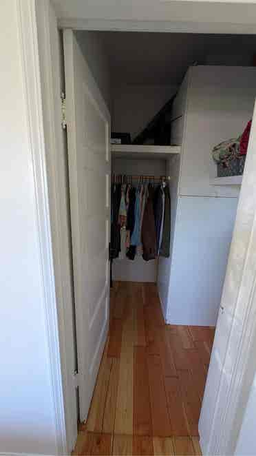 Silverton OR room for rent