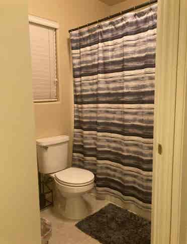 Private bedroom w/ shared bathroom