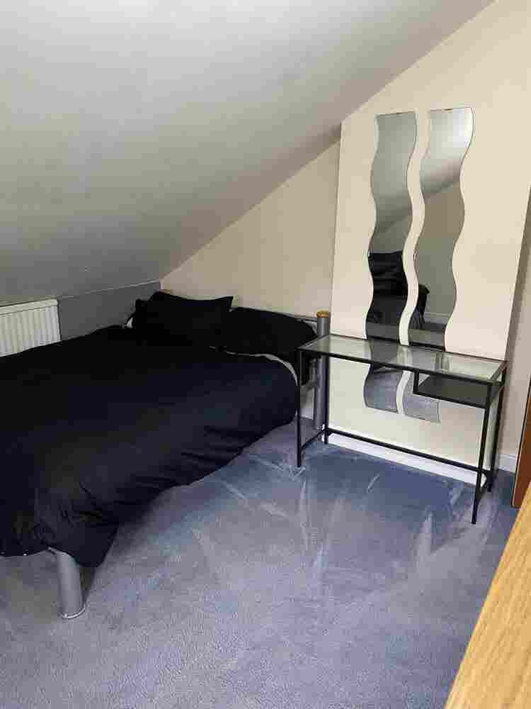 Double room to let LE3 area Leic