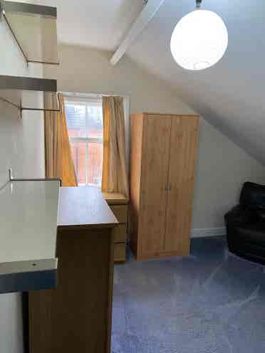 Double room to let LE3 area Leic