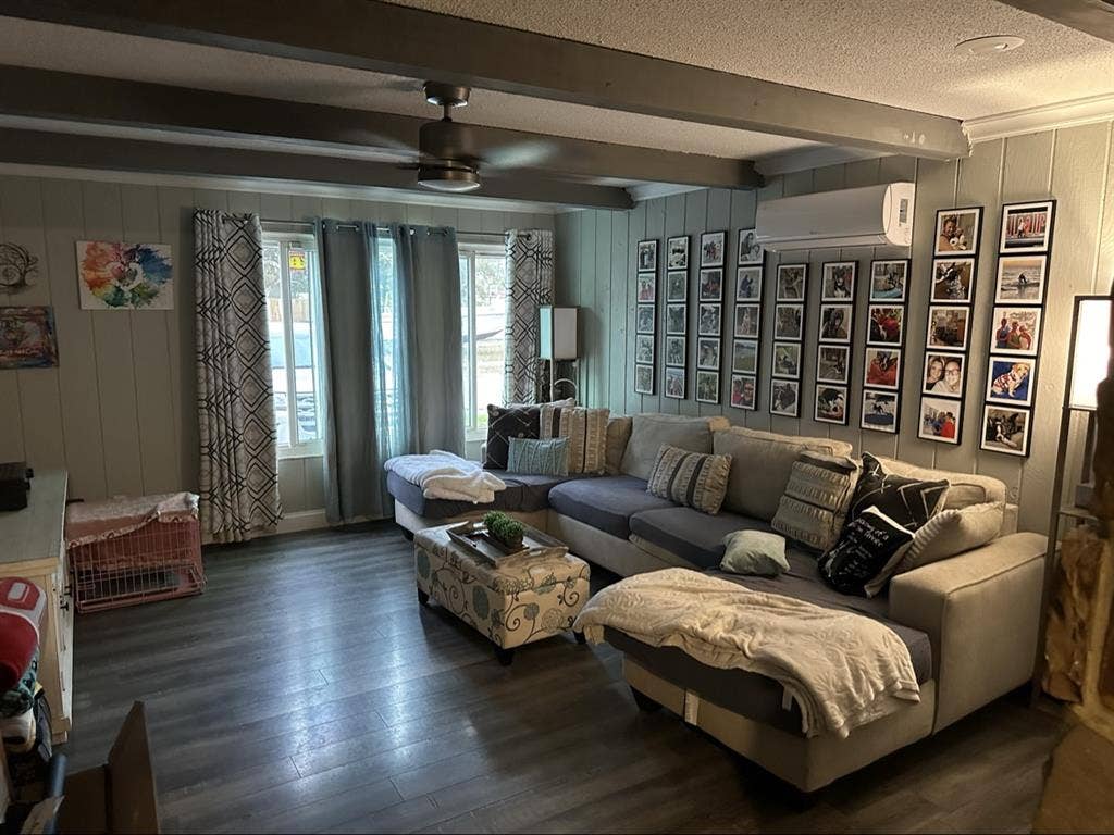 Pinellas Park room for rent