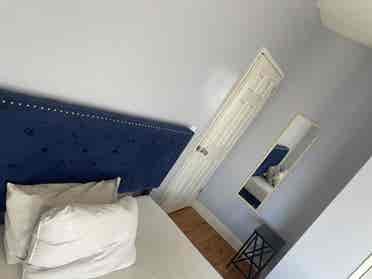 Room for Rent in 4 bedroom apartmen