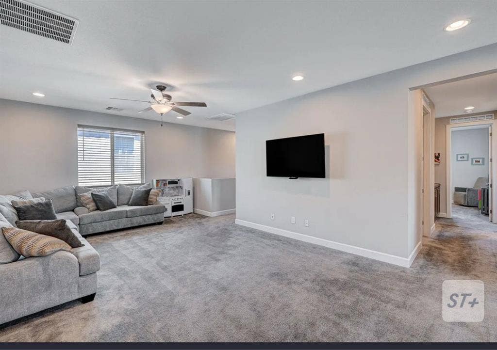 Beautiful home in a private comm