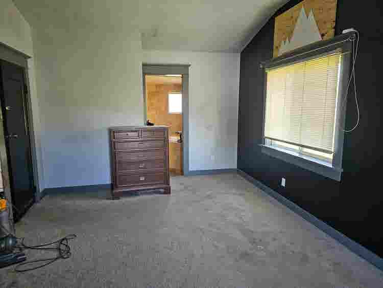 Room near Centennial trail