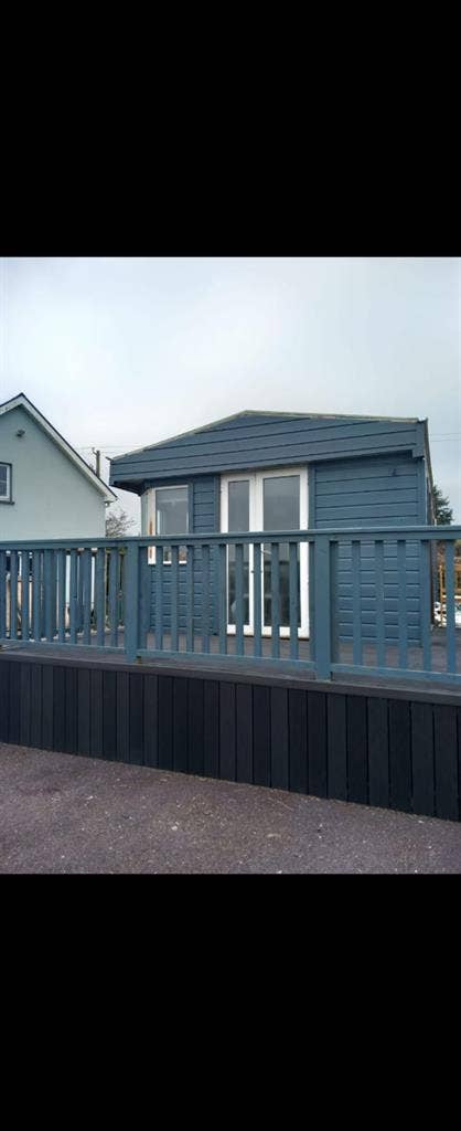 Self contained Cabin
