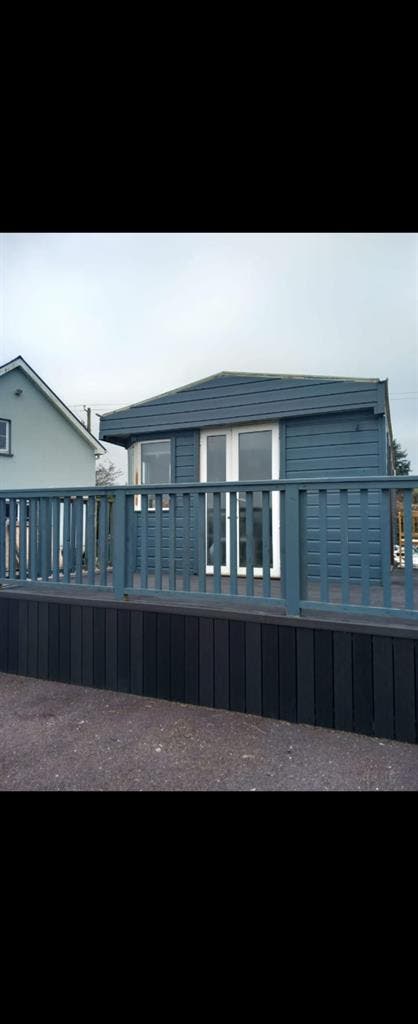 Self contained Cabin