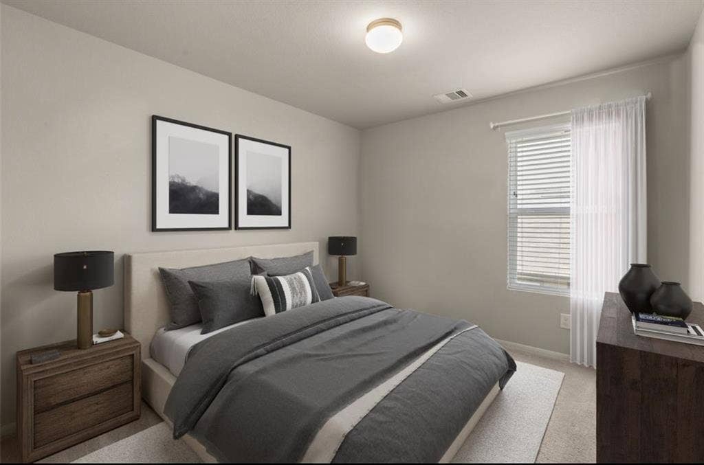 ROOM FOR RENT $ EVERYTHING INCL
