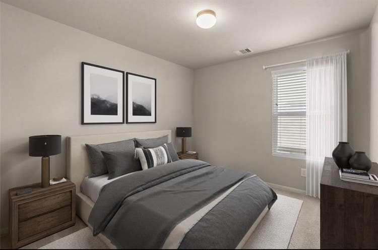 ROOM FOR RENT $ EVERYTHING INCL
