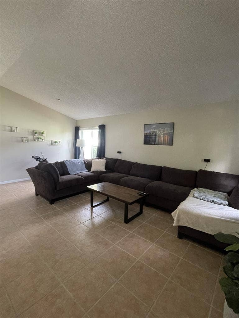 Looking for a roommate in a