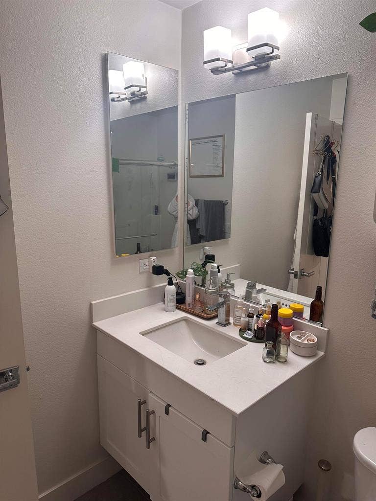 Room for Rent Close to Beach