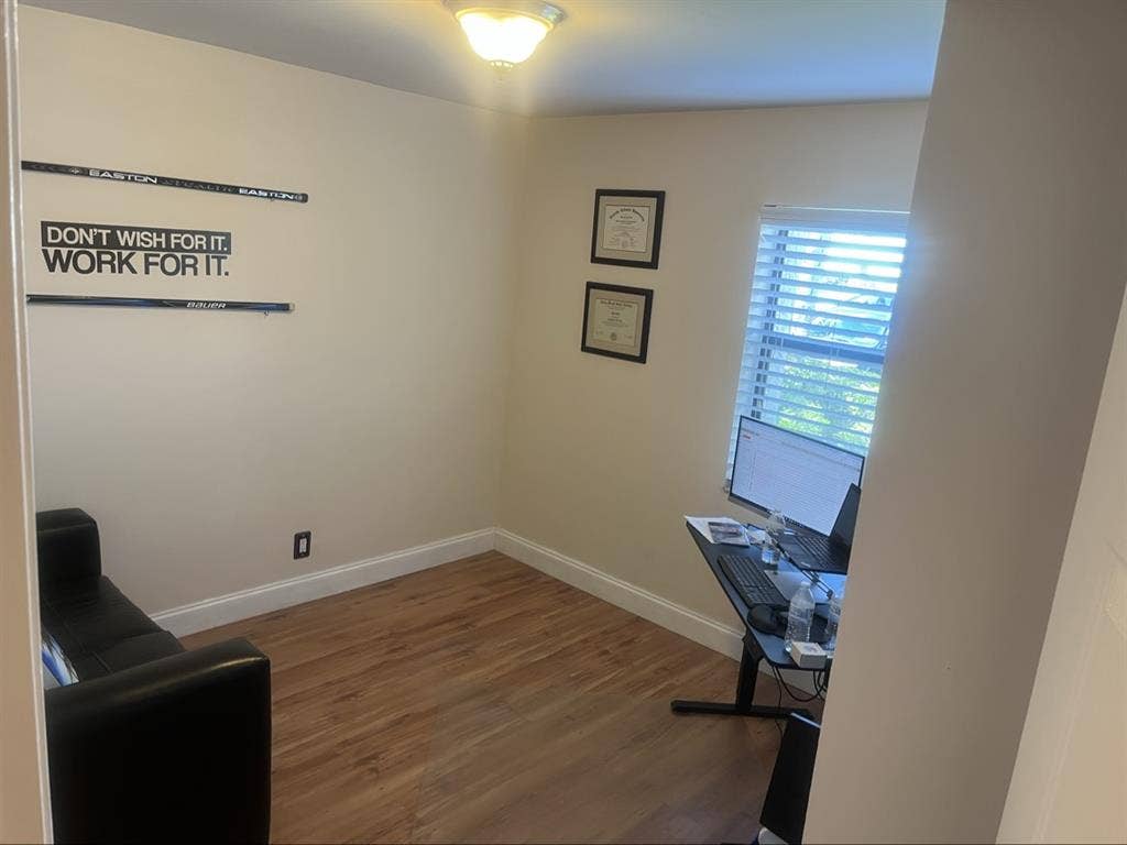 Bedroom w private bathroom