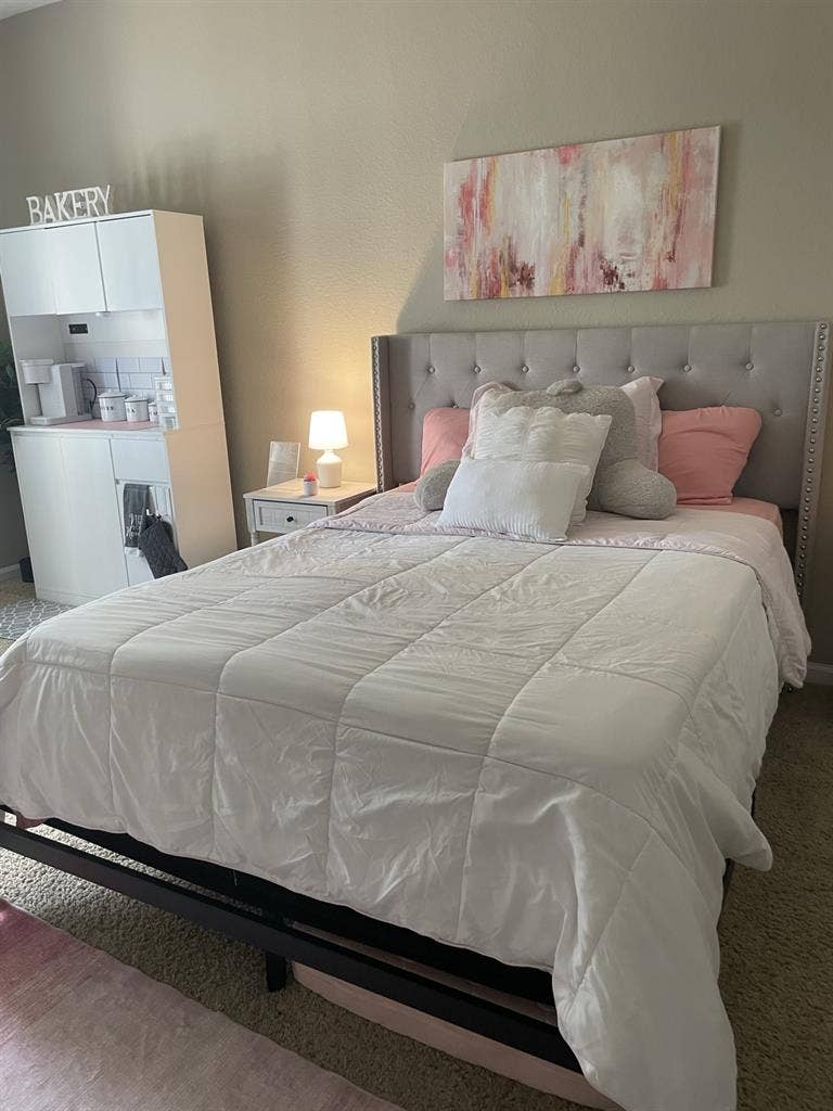 Available Now - Near Valencia WC