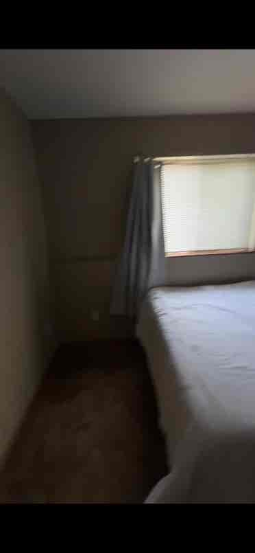 Warren street Townhome Sublease