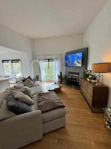 Bath Sublease Venice