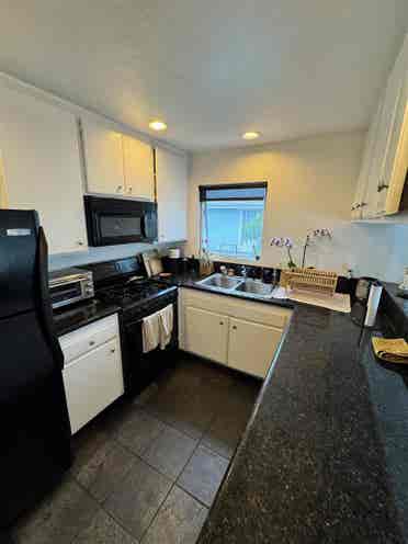 Bath Sublease Venice