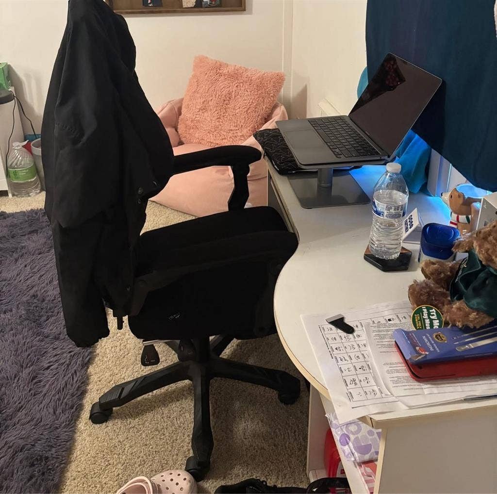 Looking for female roommate!