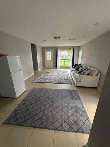 Cozy private room for rent