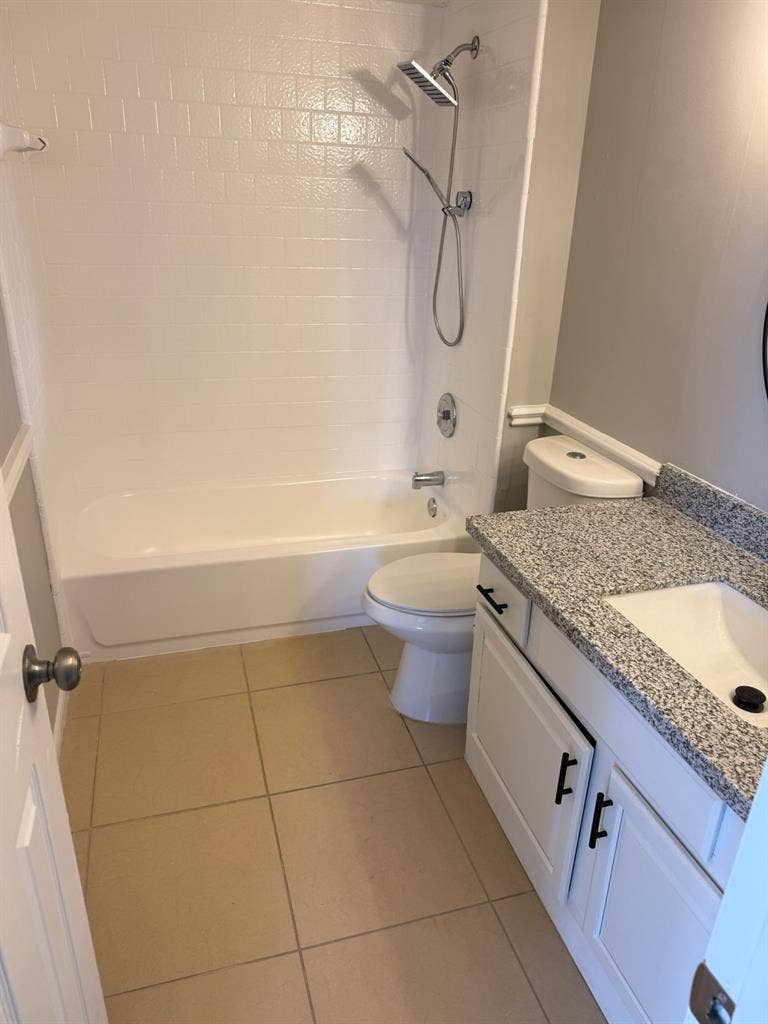 Cozy private room for rent