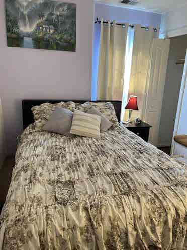 Seeking roommate
