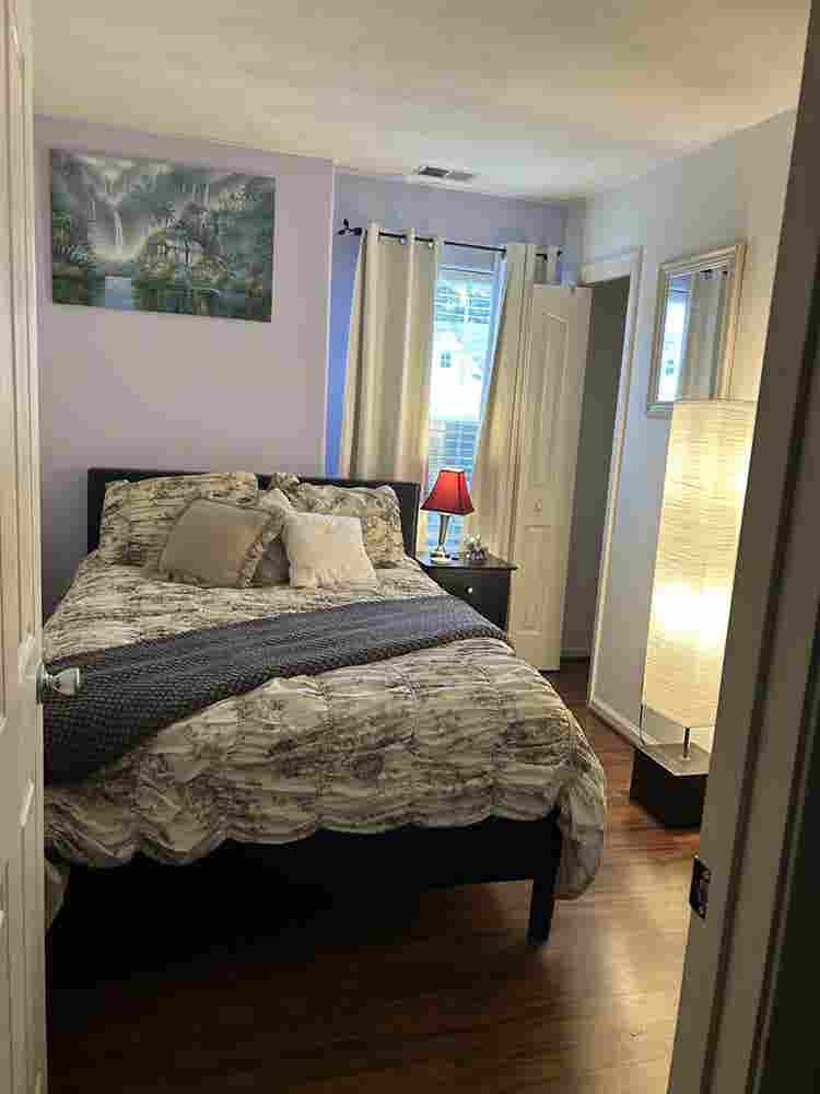 Seeking responsible roommate