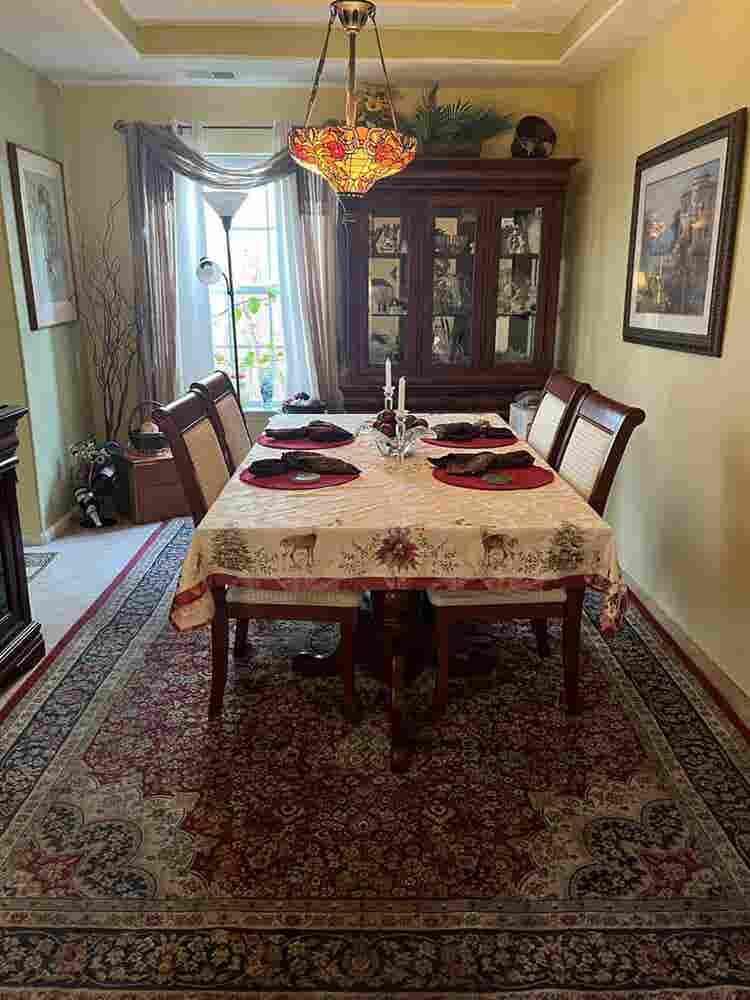 Seeking responsible roommate