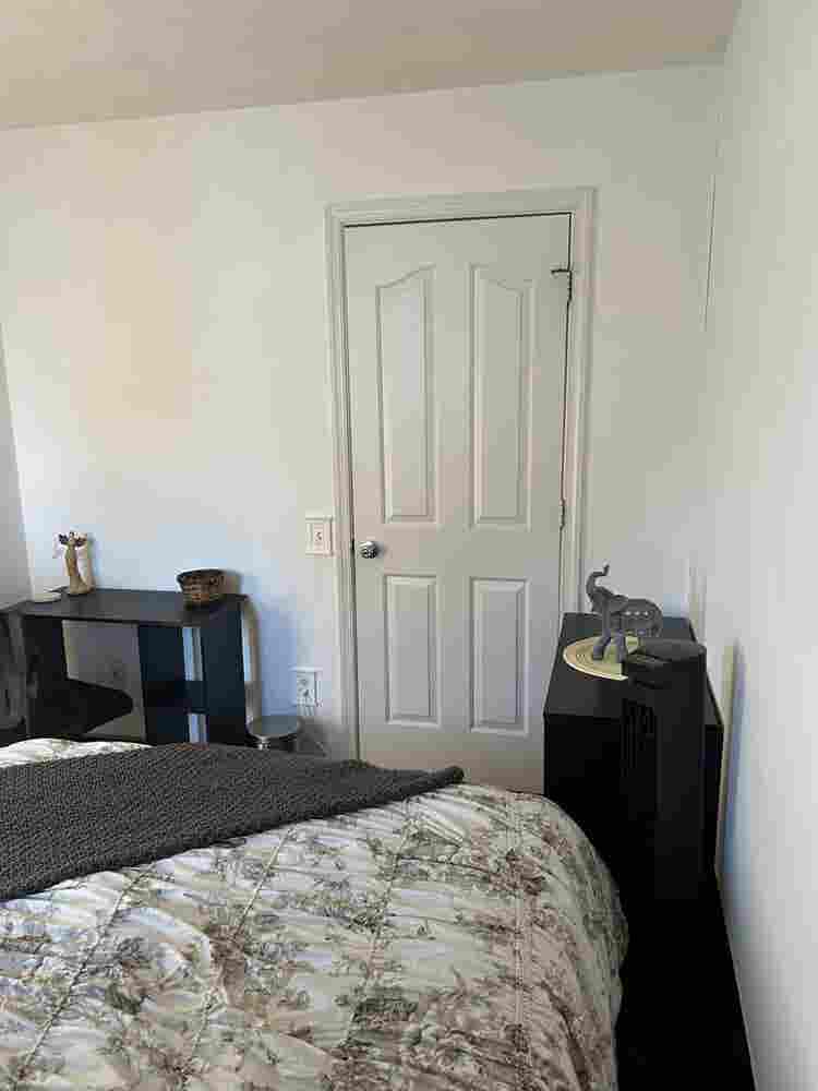 Seeking responsible roommate