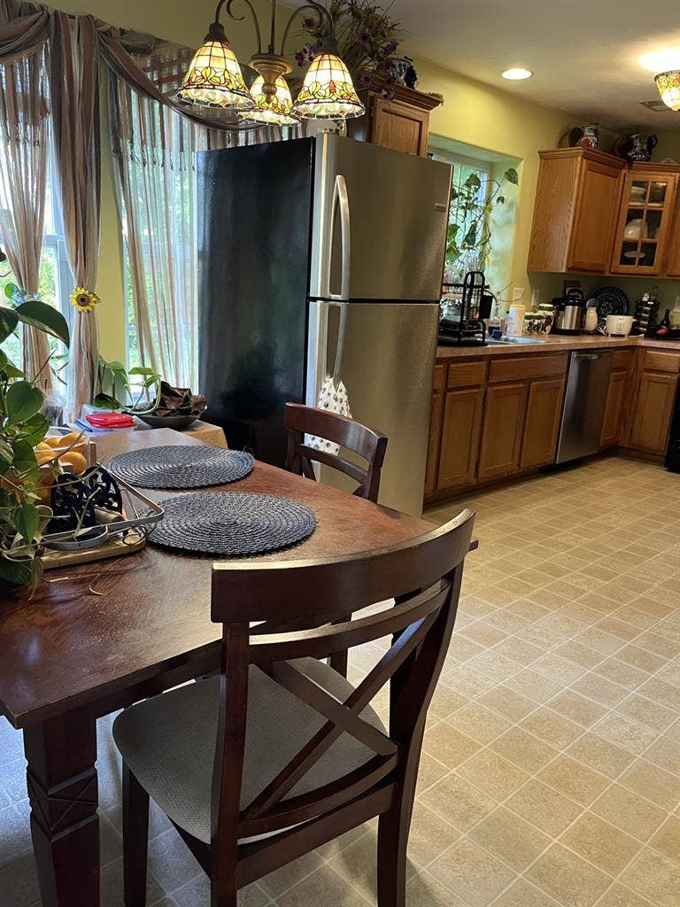 Seeking responsible roommate