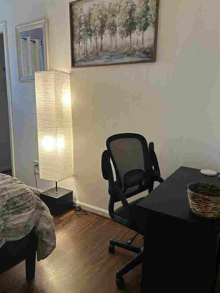 Seeking responsible roommate