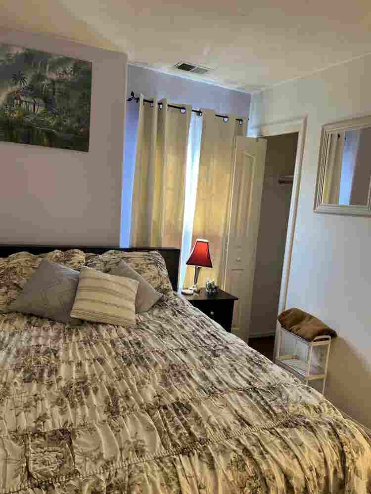 Seeking roommate