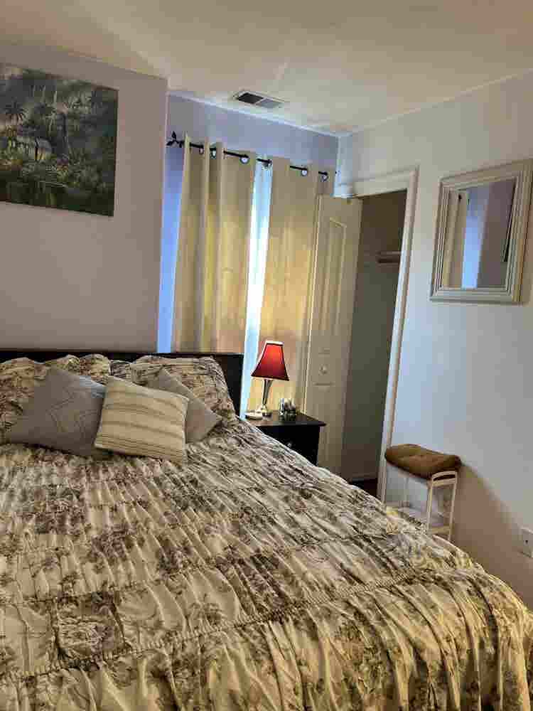 Seeking roommate