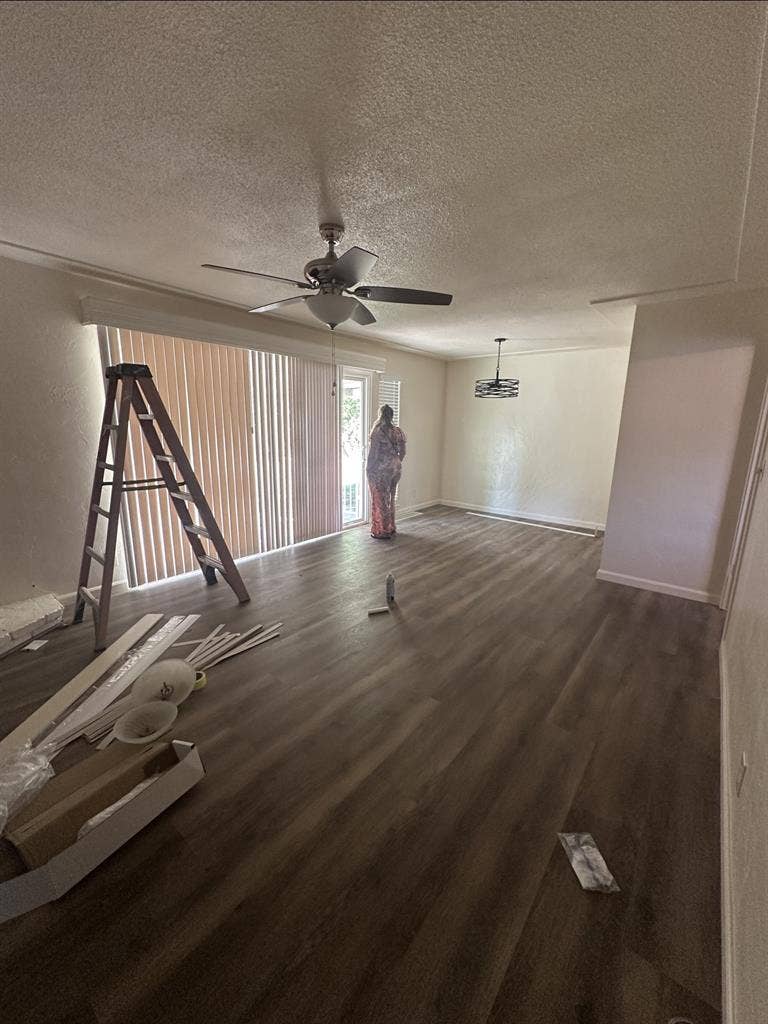 Available room to rent in house!