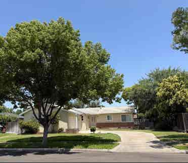 Available room to rent in house!