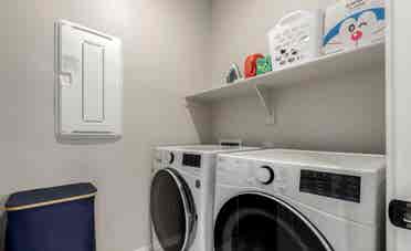 Comfortable Queen Room In Gilbert