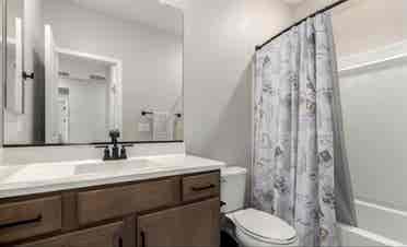Comfortable Queen Room In Gilbert