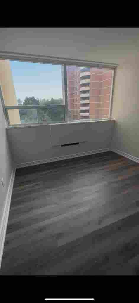MASTER BEDROOM SHARING 
 - $