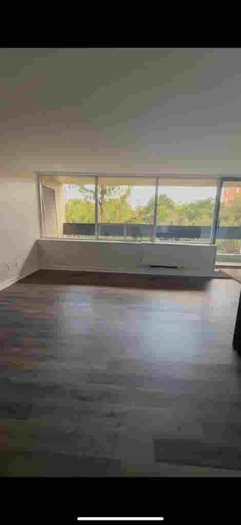 MASTER BEDROOM SHARING 
 - $