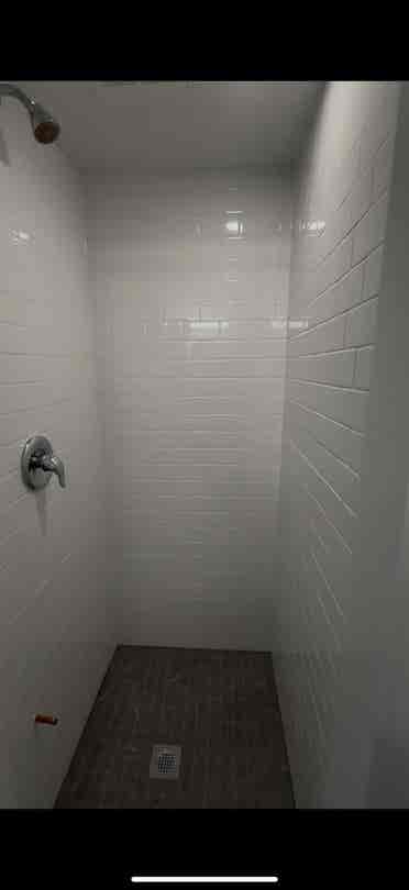 MASTER BEDROOM SHARING 
 - $