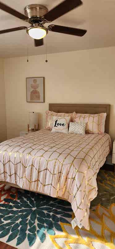 Bedroom near Trident Medical Center