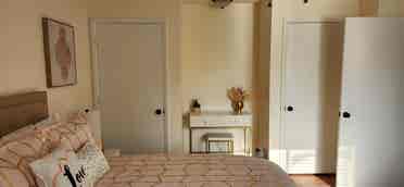 Bedroom near Trident Medical Center