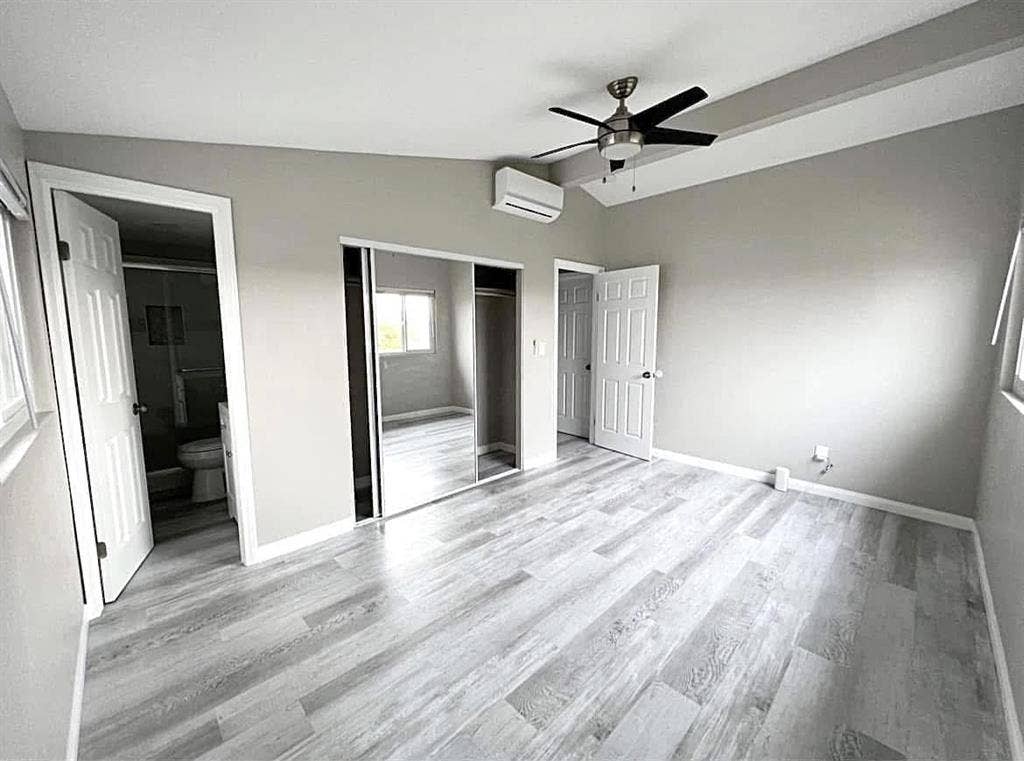 Master bedroom w/ private bathroom