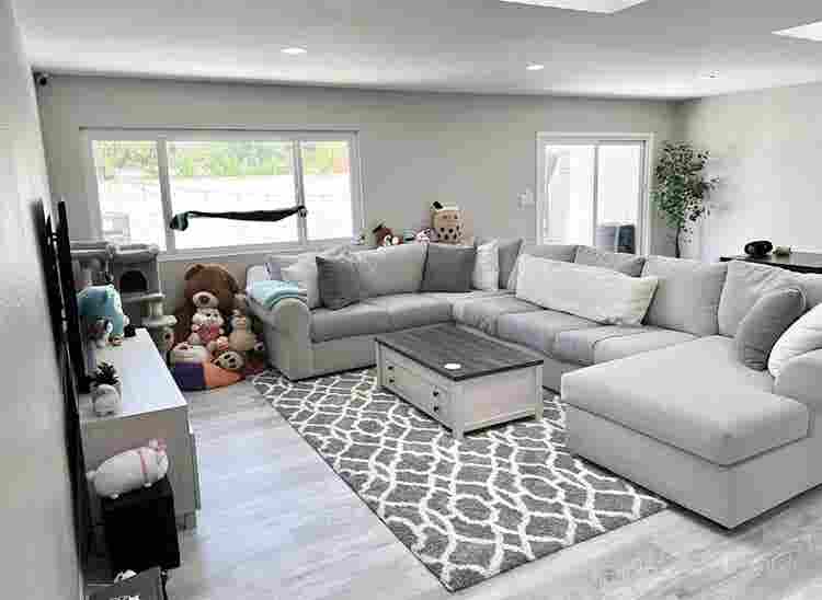 Master bedroom w/ private bathroom
