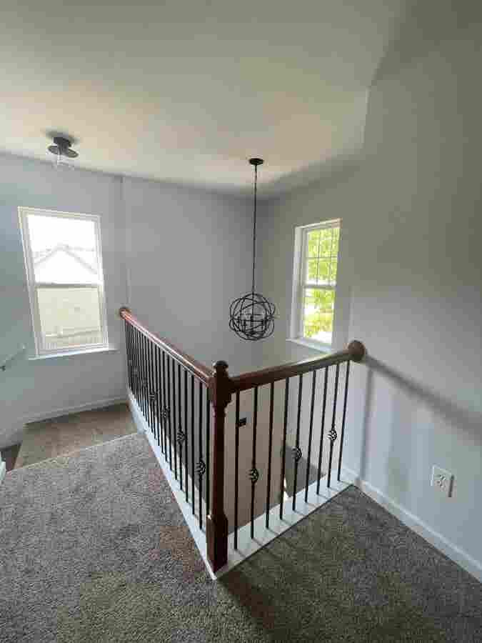 2 rooms available share a bathroom 