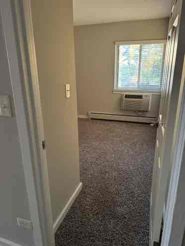 Safe Private Room + Wi-Fi + W/D