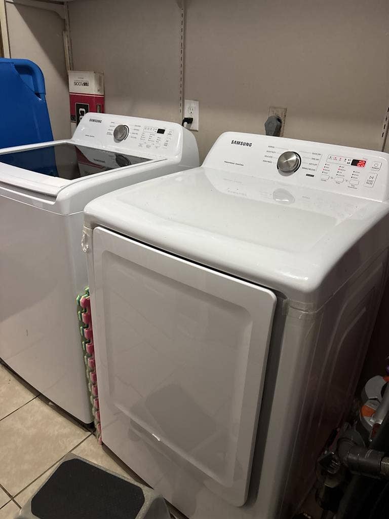 Room available in Virginia Beach,