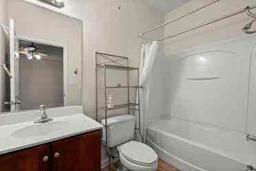 First Floor Room/Bathroom for Rent