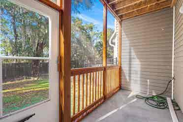 First Floor Room/Bathroom for Rent