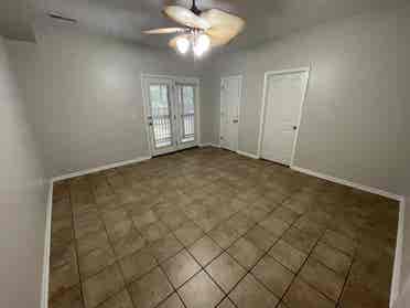 First Floor Room/Bathroom for Rent