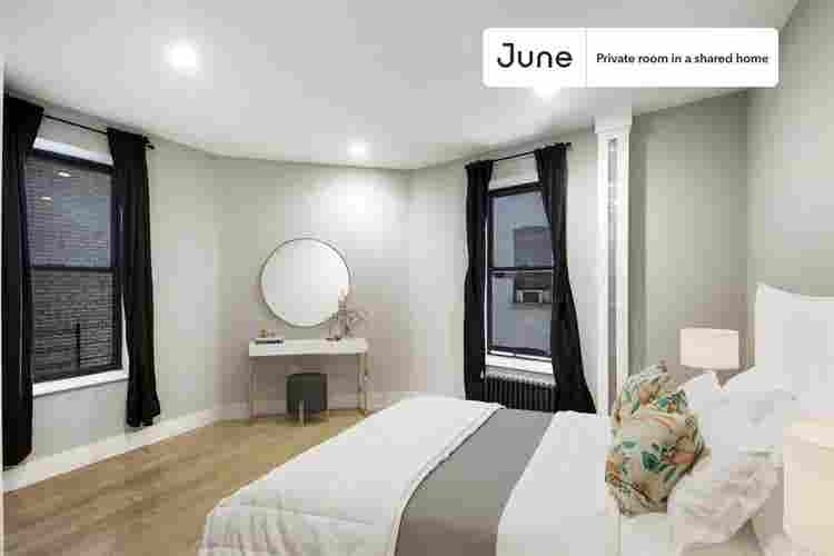 2 BR in New York City